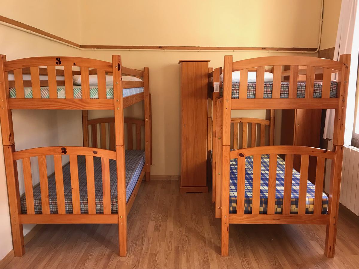 Pirenarium Hostel *